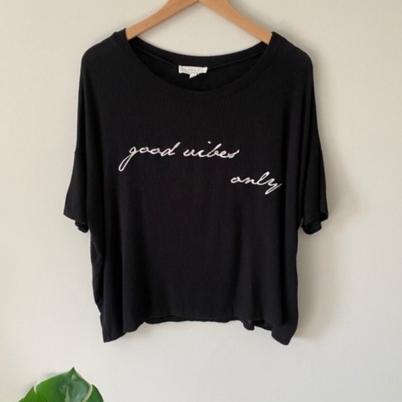 Flutter Good Vibes Only Embroidered Oversized Top Black Short Sleeve Small - Picture 9 of 9